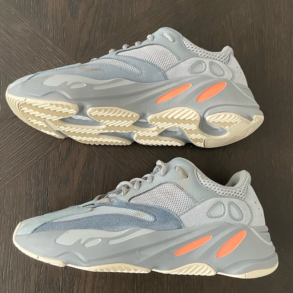 Adidas Yeezy 700 inertia
